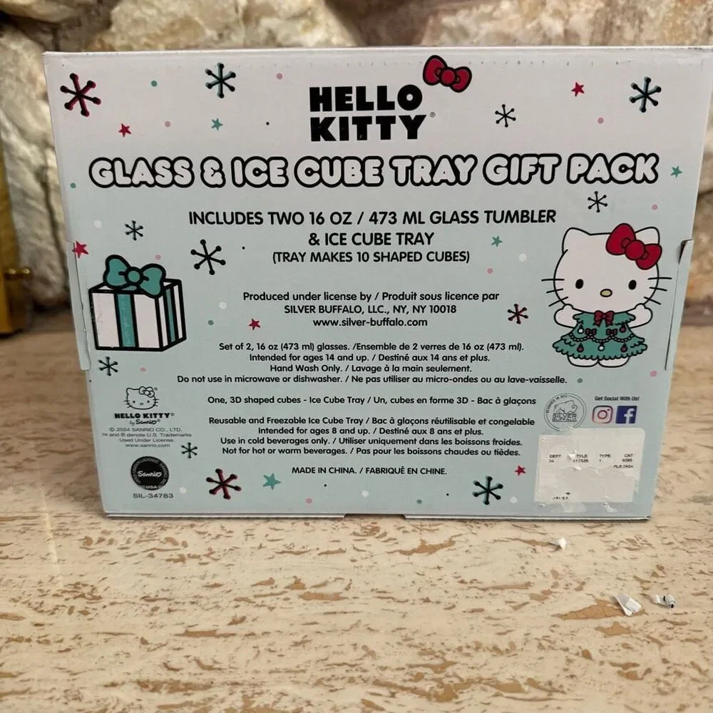 NWOT Hello Kitty x Silver Buffalo gift set of two pint glasses + ice tray  Chris